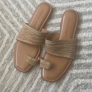 Veronica Beard Dee Flat Sandal in Maple Size 37.5
